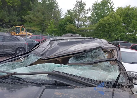 2004 Ford Excursion Xls/Xlt z USA, uszkodzony, nr VIN 1FMNU41L44EB33858